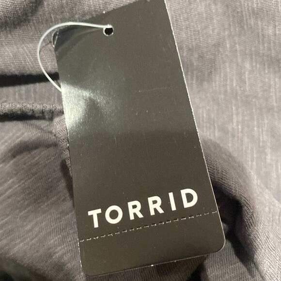 Torrid Living The Dream" Eagle GRAPHIC Living The Dream" Eagle  HI NECK TANK - Picture 5 of 5